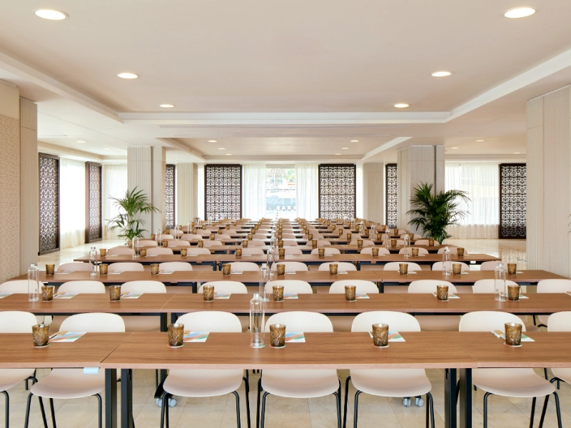 Aura Meeting Room