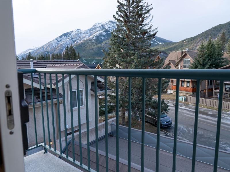 Superior Room 2 Queens Balcony