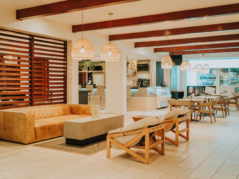 Lobby Bar And Cafe