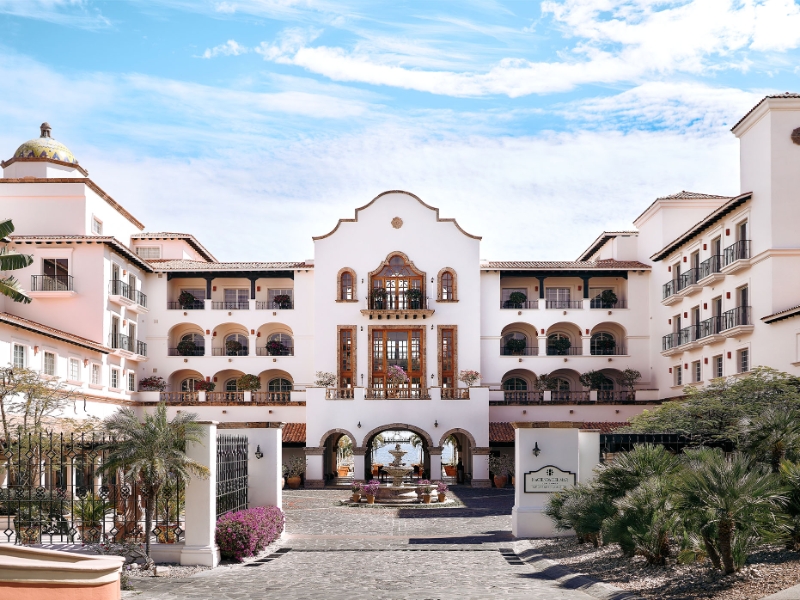 Hotel Bulding