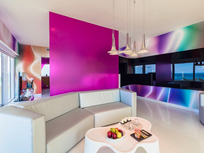 Oceanfront Master Suite Living Room