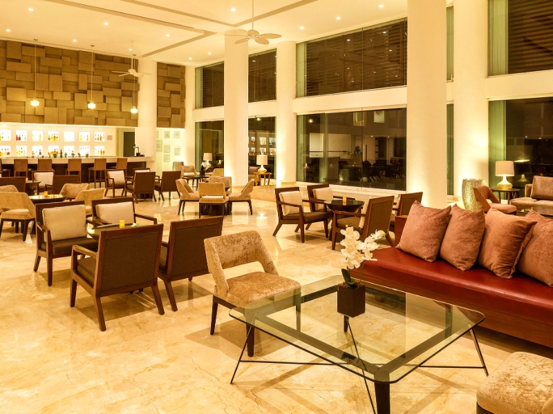 Lobby Bar
