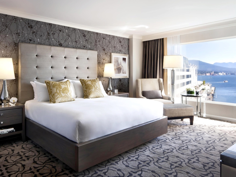 Gold View Room