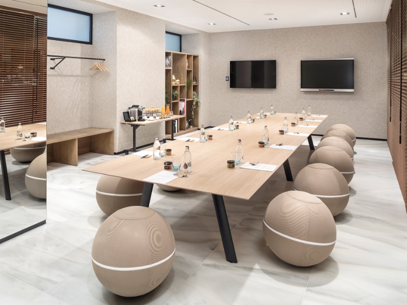 Meetings Tech Balls Set Up