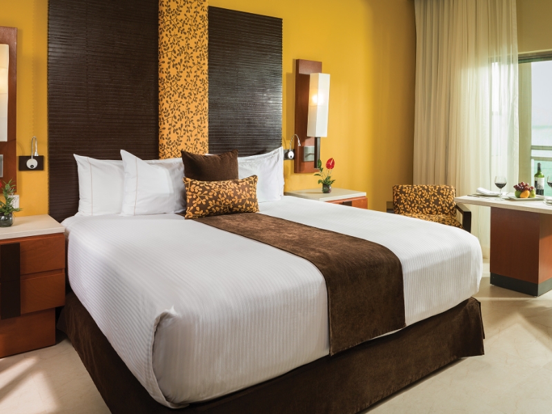 Oceanfront Jacuzzi Suite Bedroom