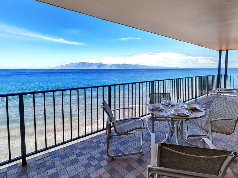 2 Bedroom Oceanfront Aloha Suite