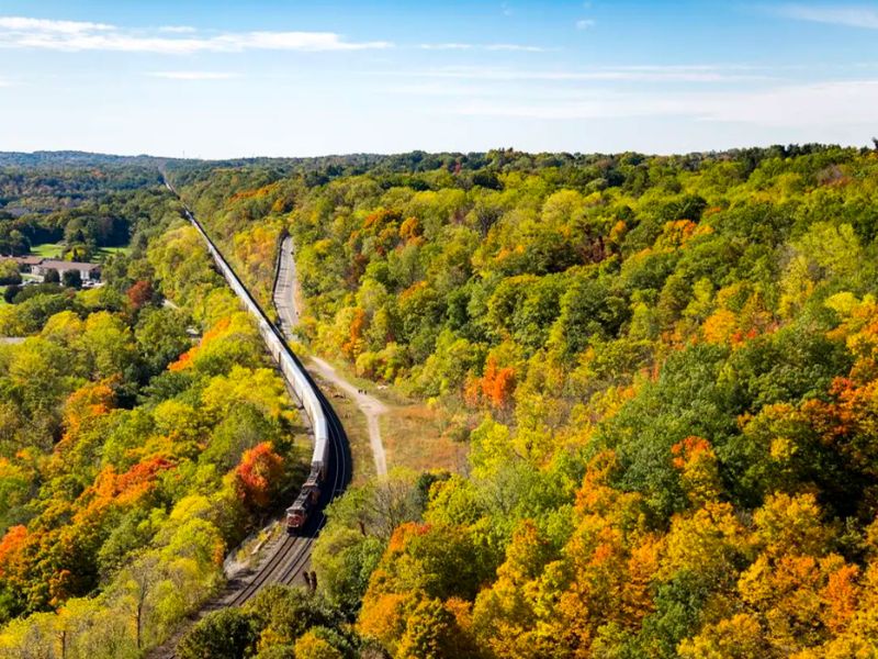 Dundas Peak