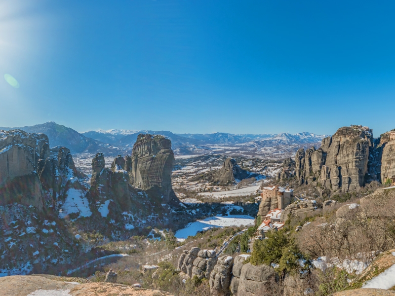 Meteora monasteries winter