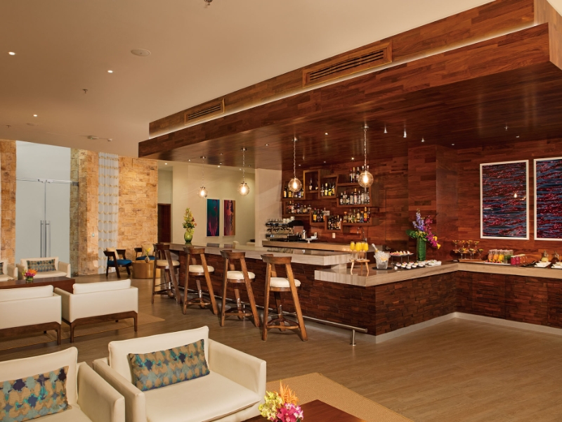 Secrets Preferred Club Lounge