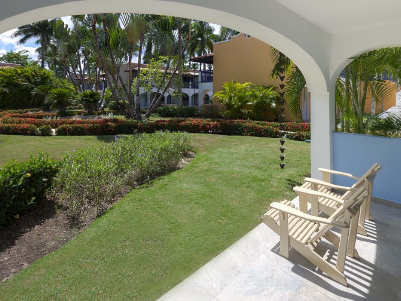 Privileged Romance Deluxe