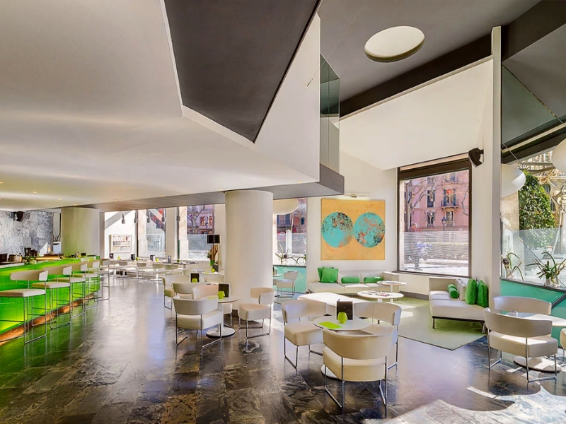 Ona Lounge Lobby Bar