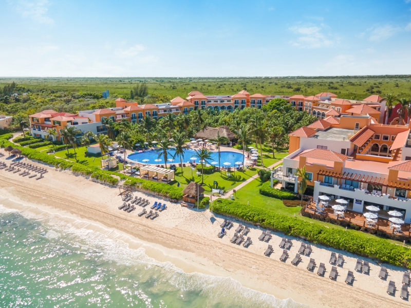 Ocean Coral Turquesa beach pool aerial