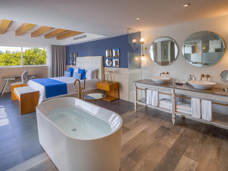 Privileged Suite Ocean View and Swimming Pool