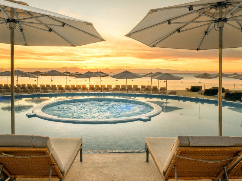Pool Jacuzi