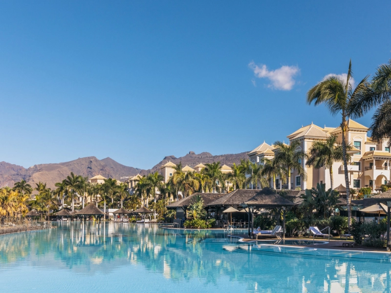 Infinity Pool