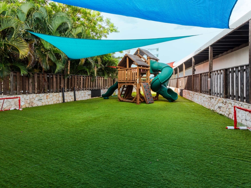 Kids Club Exterior