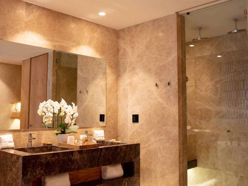 Preferred Club Ambition Suite Bathroom