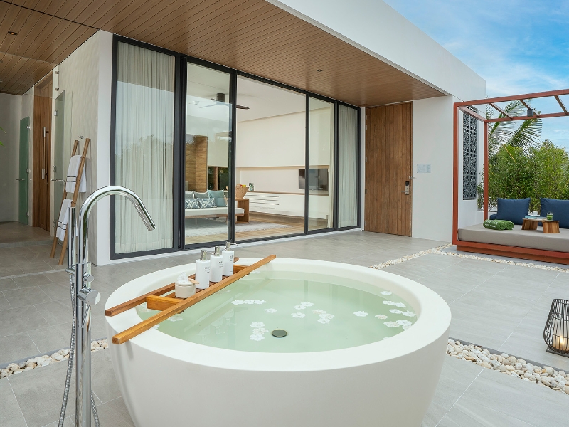 One Bedroom Suite Outdoor Bathtub King Terrace