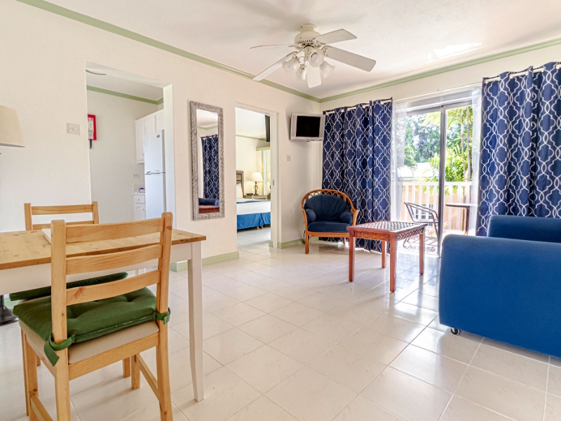 One Bedroom with Two Twin Beds