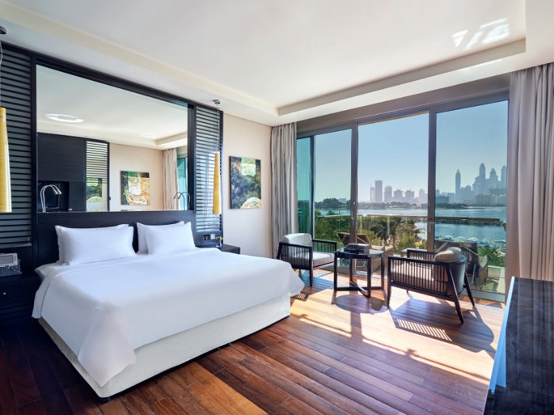 Deluxe Room Queen Sea view