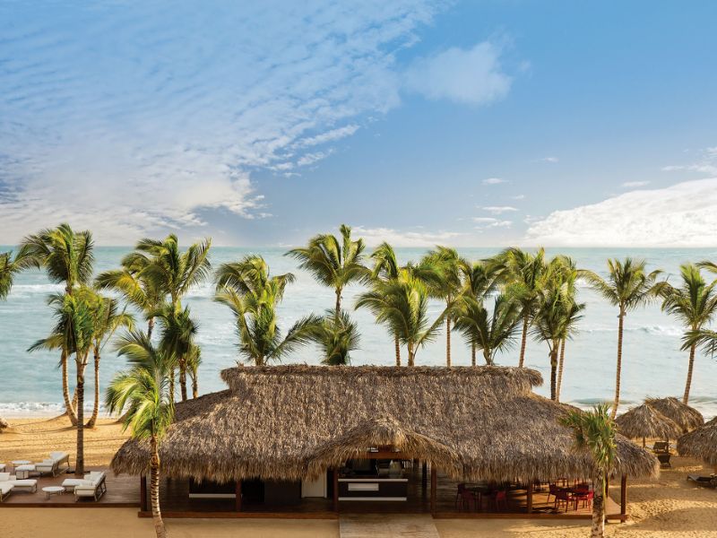 Las Olas Restaurant