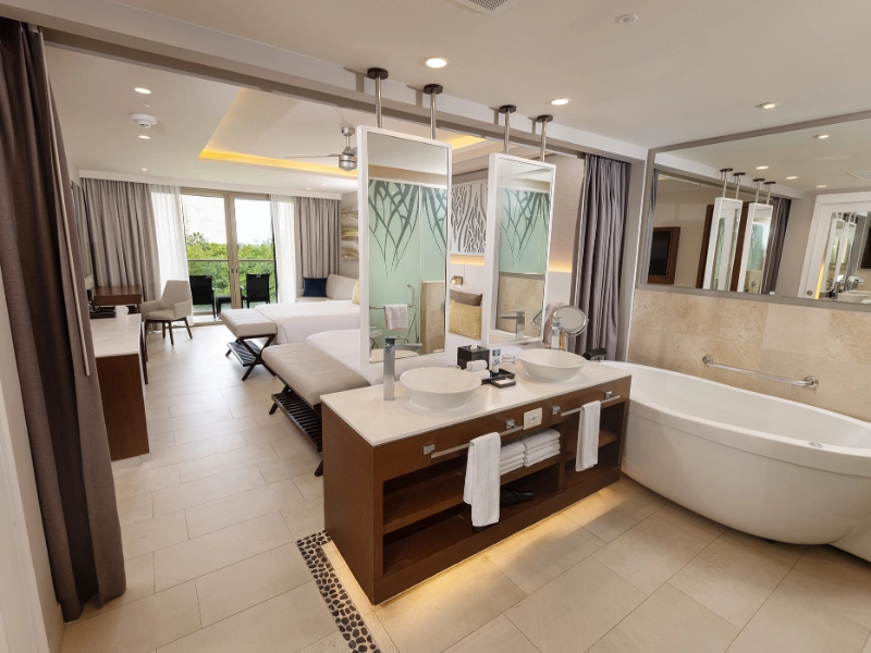 Luxury Junior Suite