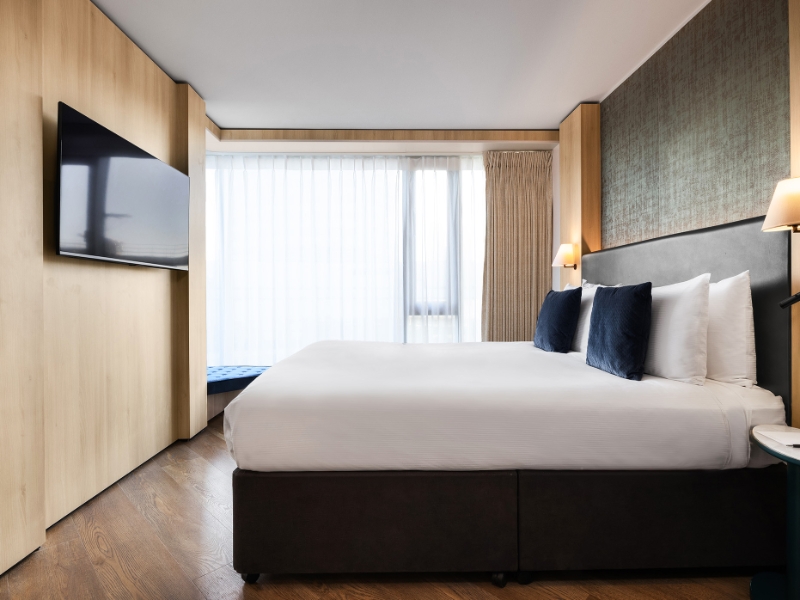 Deluxe Queen Superior