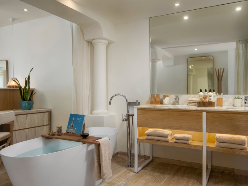 The Reserve Junior Suite Garden View Bathroom
