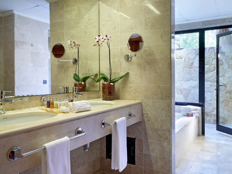 Mayan Suite