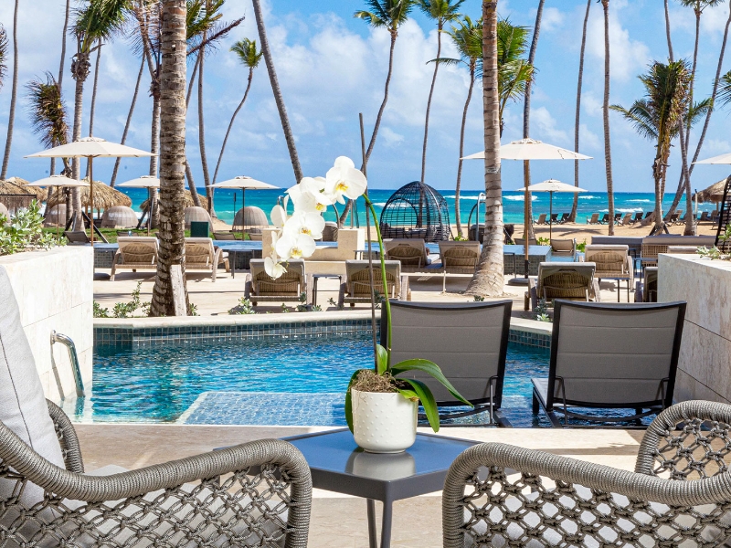 Preferred Club Junior Suite Ocean Front Swim Out