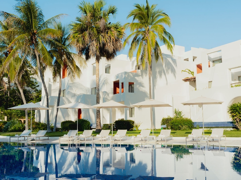 Building Pool
