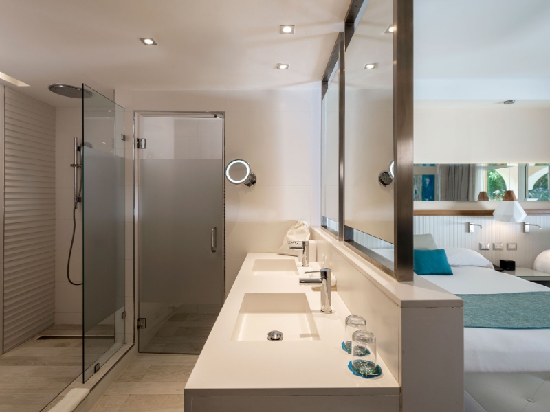 Privileged Deluxe Double