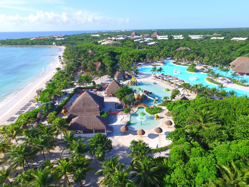 Grand Palladium Colonial Resort Spa Aerial view