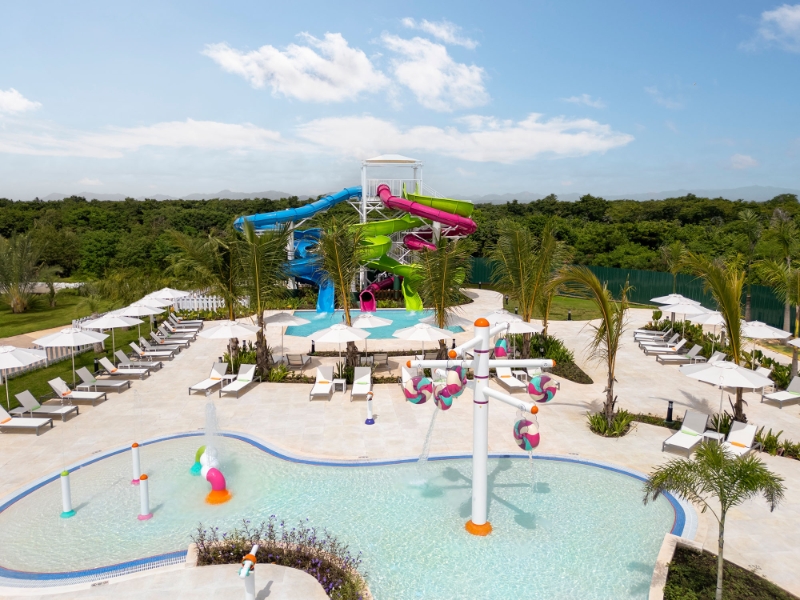 Aqua Nick waterslides