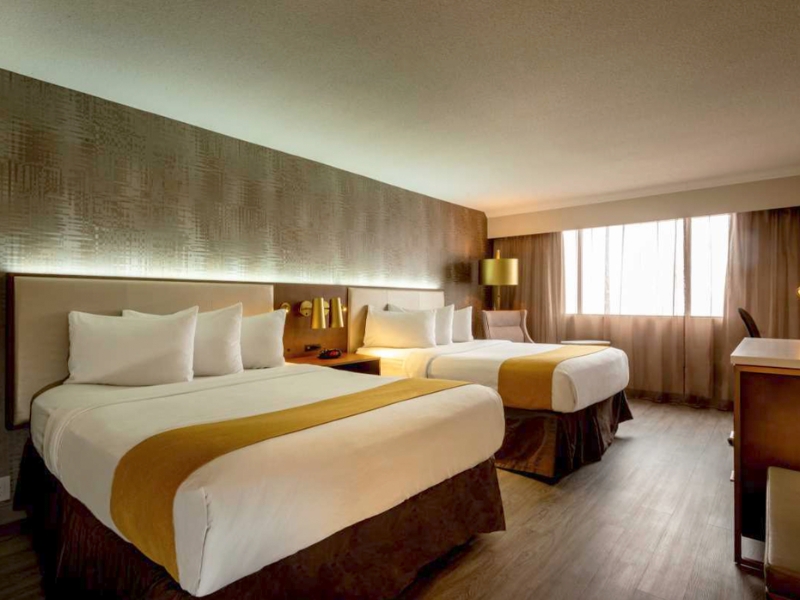 2 Queen Room