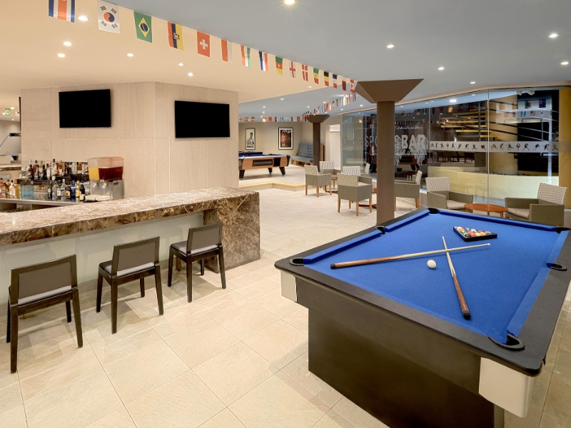 Bar