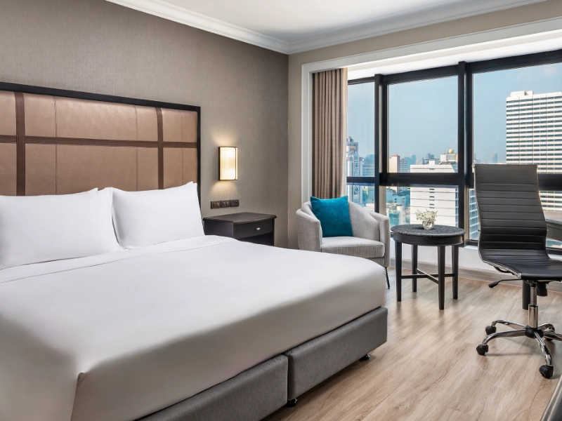 Deluxe Skyline Room