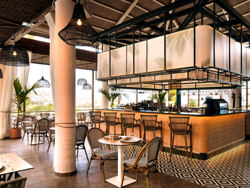Pico Negro Grill & Cocktail Restaurant