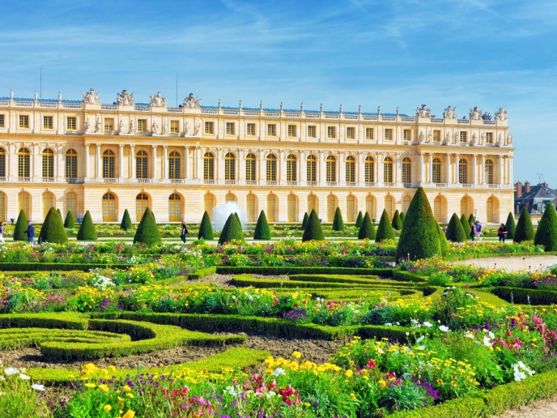 Versailles