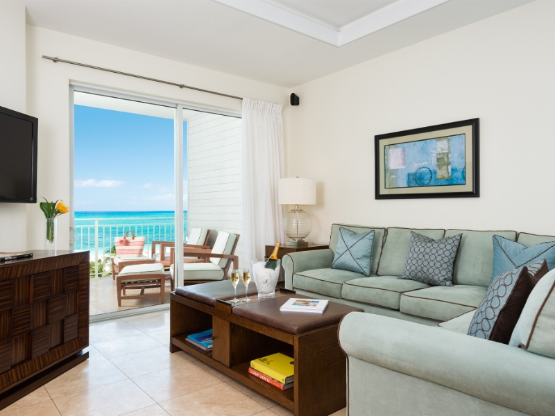 Ocean Front 1 Bedroom Suite Living Room