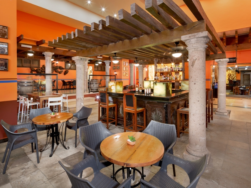 Bar