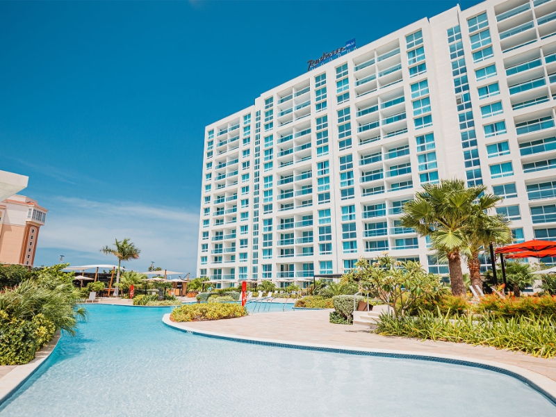 Exterior Bulding and Pool