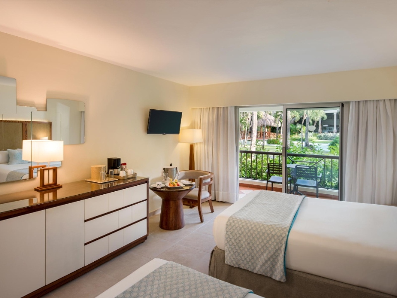 Tropical View Room