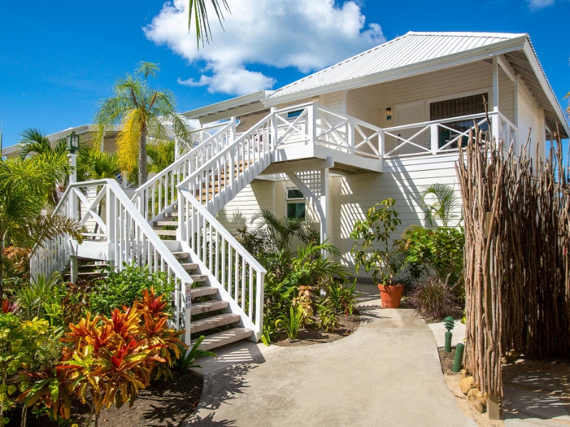 Deluxe Beachfront Room Outside