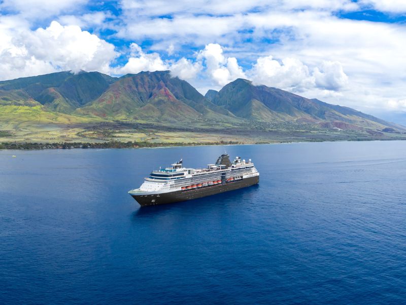 Cruise near Hawaii mountains