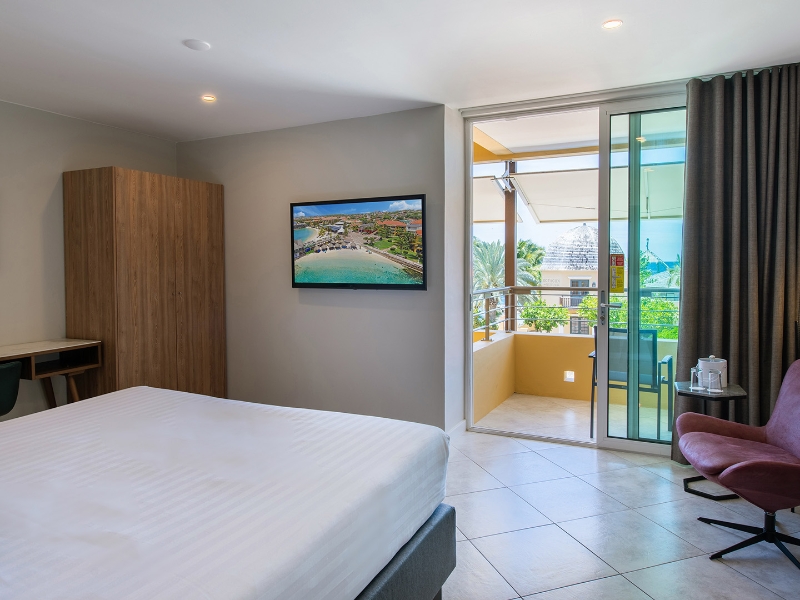 Octagon Preferred Room