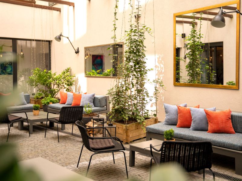 Restaurant Terrace