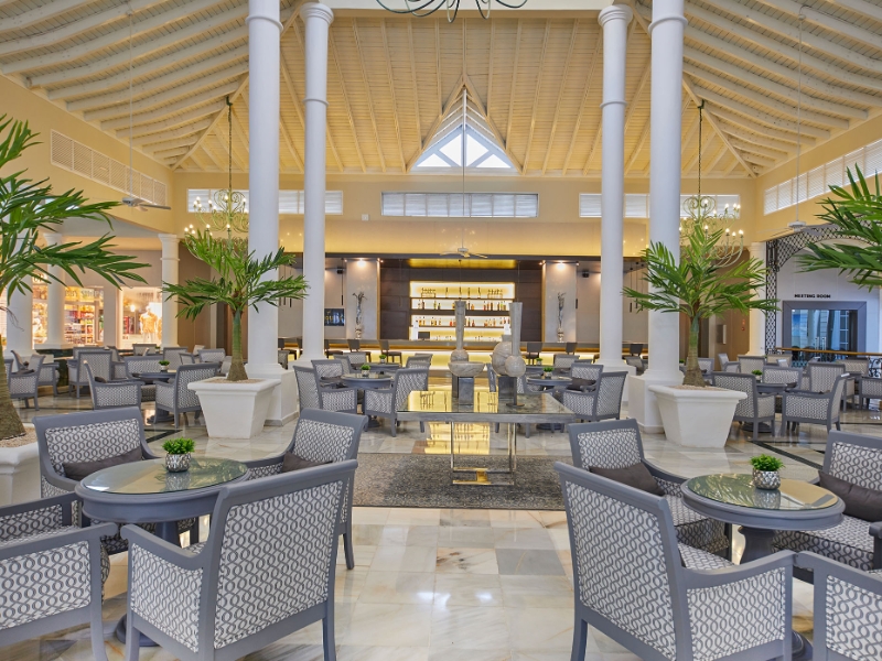Lobby Bar