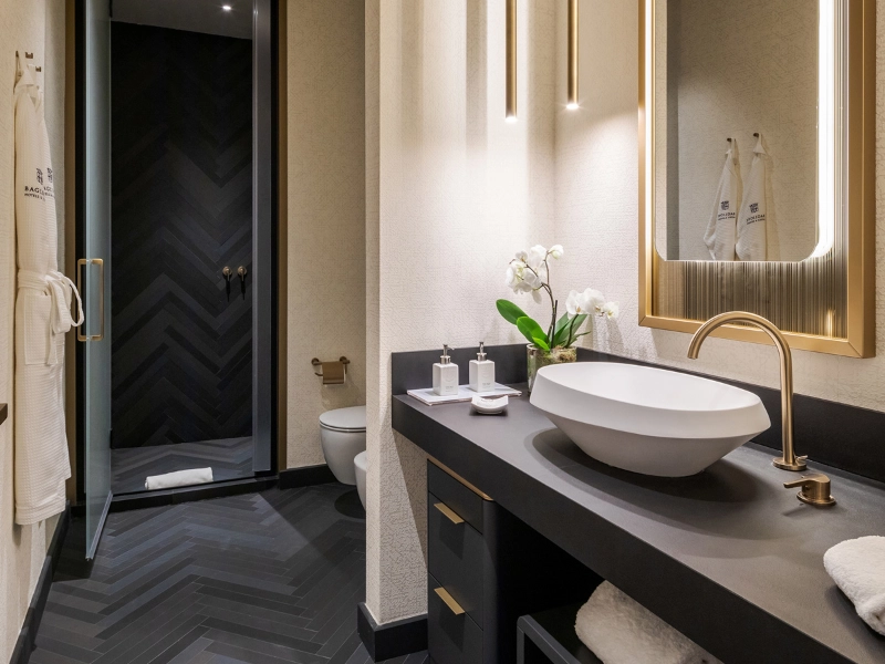 Superior Room Bathroom