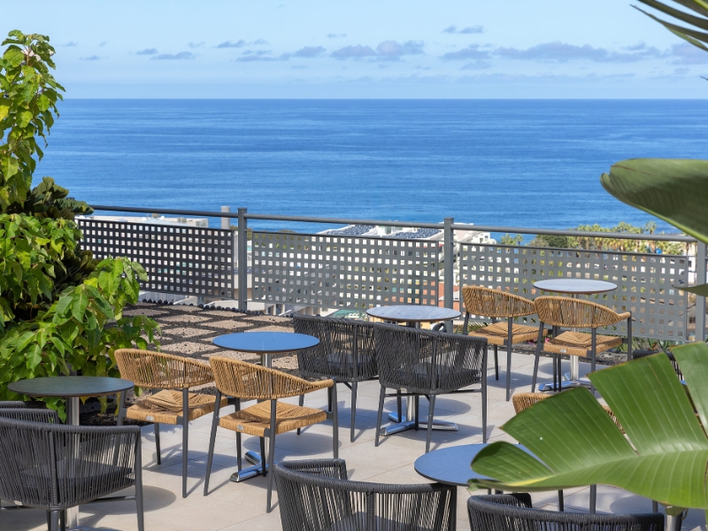 Terrace Agua Lobby Bar
